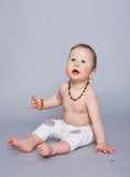 Bild in Galerie-Betrachter laden, Baltic Amber Necklace and Bracelet For Children / Raw Beads / Safe & Effective
